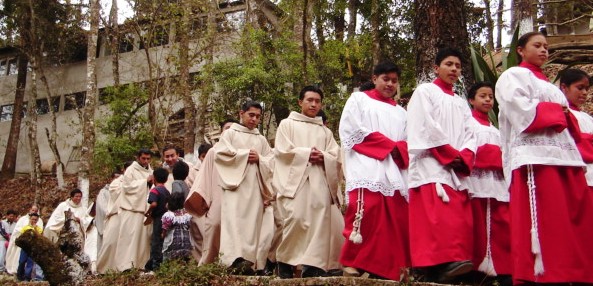 02-procesion.jpg